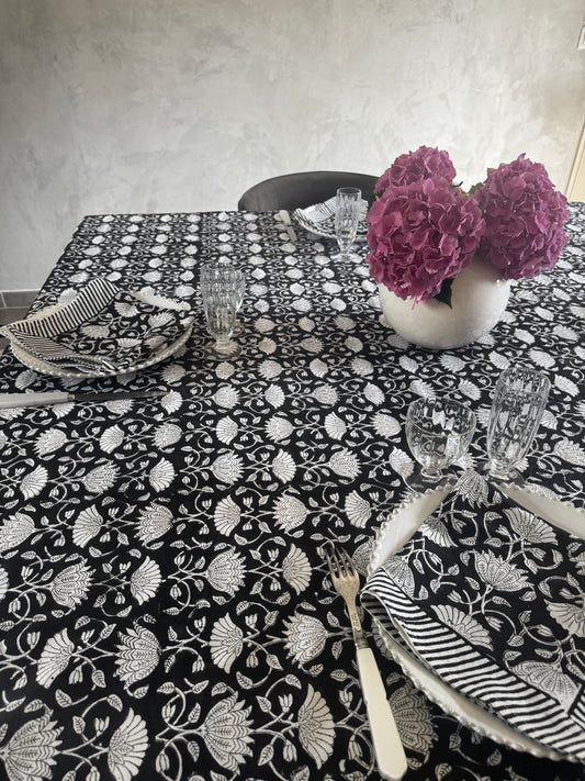 Nappe LOTUS noire